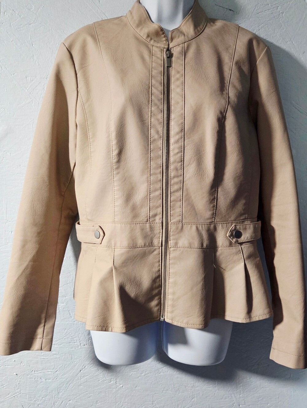 Baccini Tan Faux Leather Peplum Jacket - Large
